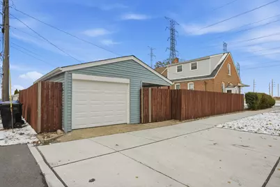 11056 S State Line Road, Chicago, IL 60617 - Photo 13