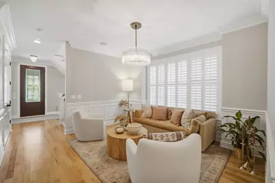 709 E Sunnyside Avenue, Libertyville, IL 60048 - Photo 9