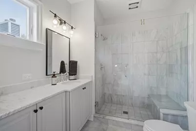 709 E Sunnyside Avenue, Libertyville, IL 60048 - Photo 31