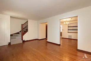 11009 S St Louis Ave, Chicago, IL 60655 - Photo 7
