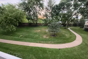 22 Waterbury Ln, Schaumburg, IL 60193 - Photo 39
