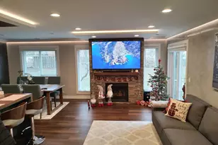 22 Waterbury Ln, Schaumburg, IL 60193 - Photo 11