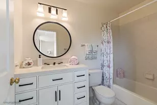 900 Shoreline Rd, Lake Barrington, IL 60010 - Photo 29