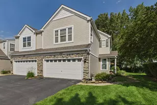 6787 Slate Dr, Carpentersville, IL 60110 - Photo 3