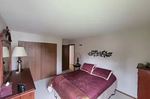 39934 N Fairway Dr, Antioch, IL 60002 - Photo 9