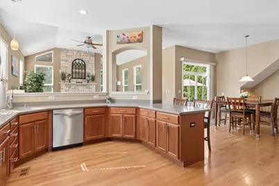 911 Hayden Drive, Yorkville, IL 60560 - Photo 13