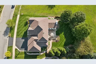 911 Hayden Drive, Yorkville, IL 60560 - Photo 3