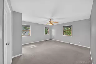 511 Cottonwood Ln, Schaumburg, IL 60193 - Photo 13