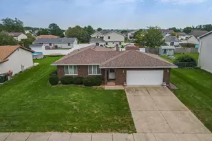 521 Hawthorne Ln, Peotone, IL 60468 - Photo 7