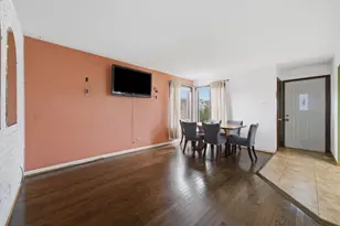 6559 W 60th Pl, Chicago, IL 60638 - Photo 3