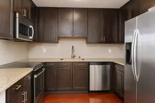 130 N Garland Ct, Chicago, IL 60602 - Photo 3
