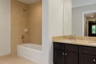 130 N Garland Ct, Chicago, IL 60602 - Photo 5