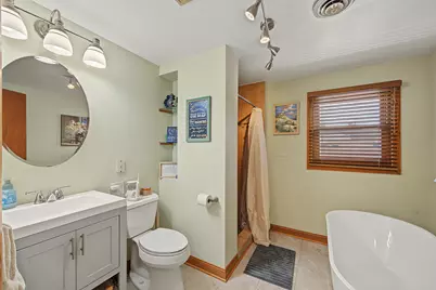 6218 W Huntington Street, Chicago, IL 60646 - Photo 23