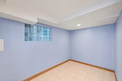 6218 W Huntington Street, Chicago, IL 60646 - Photo 33
