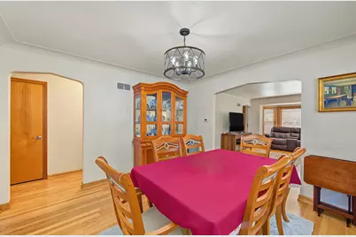 6218 W Huntington Street, Chicago, IL 60646 - Photo 9