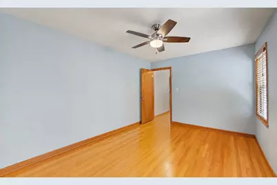 6218 W Huntington Street, Chicago, IL 60646 - Photo 15