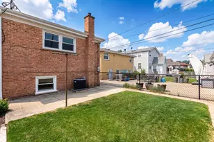 7234 W Fitch Ave, Chicago, IL 60631 - Photo 23