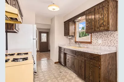 7234 W Fitch Avenue, Chicago, IL 60631 - Photo 5