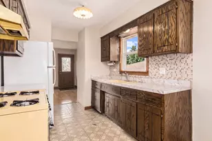 7234 W Fitch Ave, Chicago, IL 60631 - Photo 5
