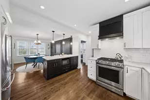 10303 S California Ave, Chicago, IL 60655 - Photo 9