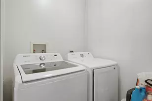 6710 S Keating Ave, Chicago, IL 60629 - Photo 13