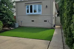 3760 N Osceola Ave, Chicago, IL 60634 - Photo 13