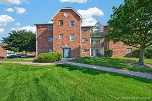 1375 Cunat Ct, Lake in the Hills, IL 60156 - Photo 1
