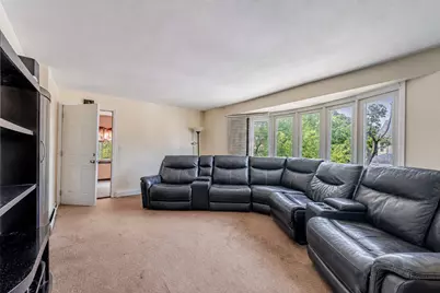 6401 S Albany Avenue, Chicago, IL 60629 - Photo 11