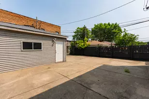 6401 S Albany Ave, Chicago, IL 60629 - Photo 29