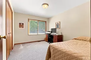 564 Wilson Ave, Park City, IL 60085 - Photo 19