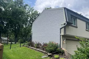 2248 Kingston Dr, Wheaton, IL 60189 - Photo 3