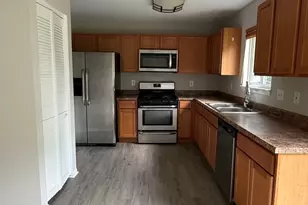 2032 Wedgewood Cir, Romeoville, IL 60446 - Photo 5