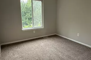 2032 Wedgewood Cir, Romeoville, IL 60446 - Photo 9