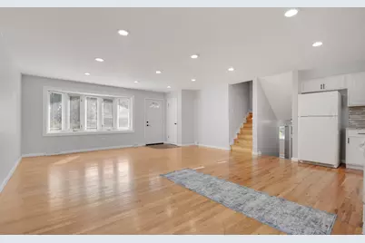 8808 S 85th Court, Hickory Hills, IL 60457 - Photo 5