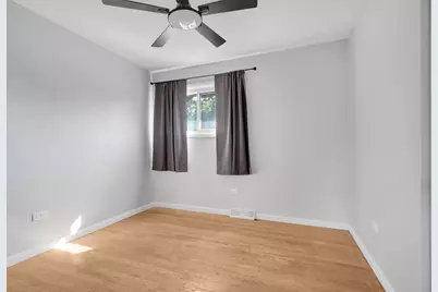 8808 S 85th Court, Hickory Hills, IL 60457 - Photo 11