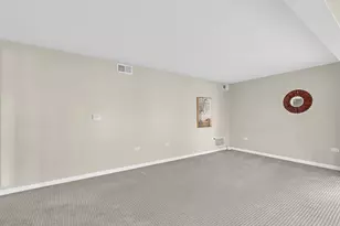 1153 S Fairview Ave, Lombard, IL 60148 - Photo 15