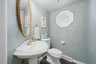 1654 Wadsworth Rd, Wheaton, IL 60189 - Photo 19