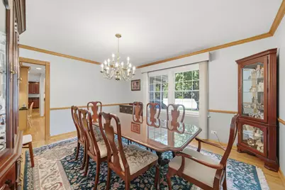 1654 Wadsworth Road, Wheaton, IL 60189 - Photo 17