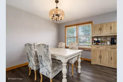 557 Delaware Trail, Carol Stream, IL 60188 - Photo 7