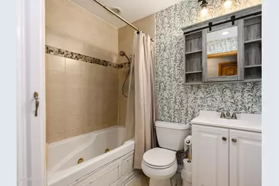 557 Delaware Trail, Carol Stream, IL 60188 - Photo 17