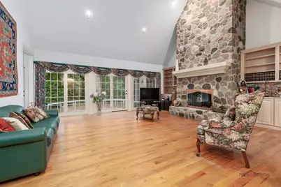 1 Briarwood Lane, Lincolnshire, IL 60069 - Photo 9