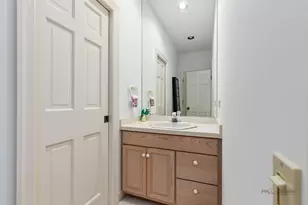 1 Briarwood Ln, Lincolnshire, IL 60069 - Photo 23