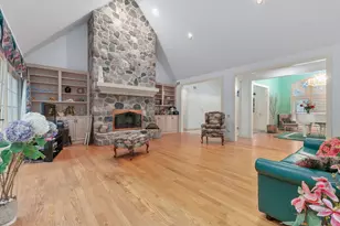 1 Briarwood Ln, Lincolnshire, IL 60069 - Photo 13