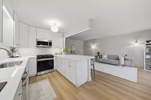 3158 W 88th St, Evergreen Park, IL 60805 - Photo 9