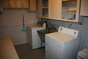 402 E Atwater Ave, Elmhurst, IL 60126 - Photo 11