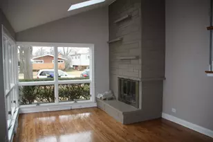 402 E Atwater Ave, Elmhurst, IL 60126 - Photo 5