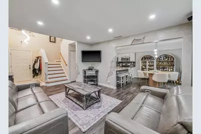 68 Cambridge Avenue, Streamwood, IL 60107 - Photo 9