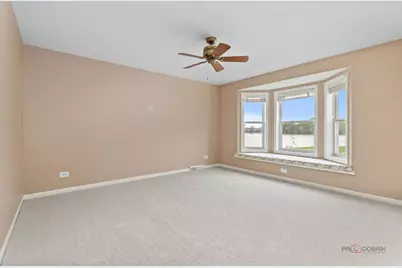 1832 Paddock Court, Grayslake, IL 60030 - Photo 9