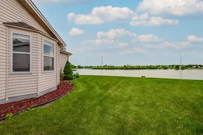 1832 Paddock Court, Grayslake, IL 60030 - Photo 11