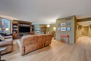 400 E Ohio St, Chicago, IL 60611 - Photo 11